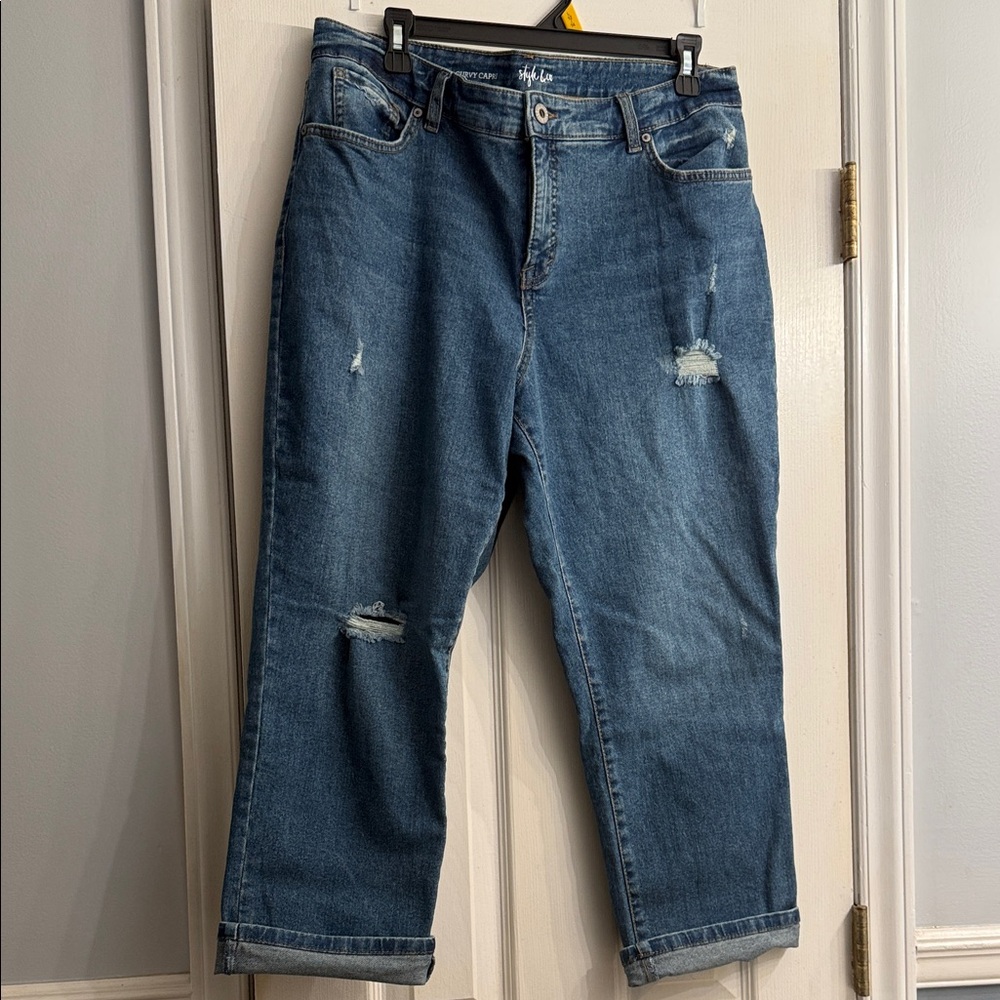 Style & Co. Women’s Relaxed Fit Blue Jeans size 14